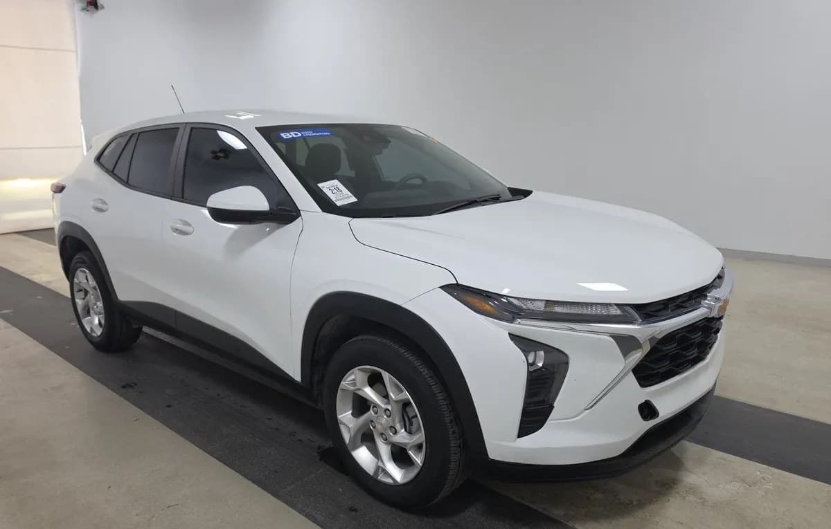 2026 CHEVROLET TRAX LS 4