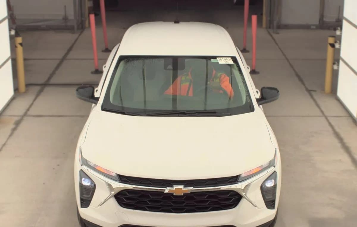 2025 CHEVROLET TRAX LS 3