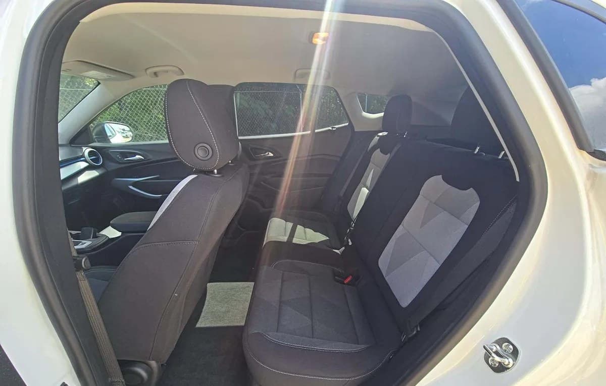 2026 CHEVROLET TRAX LS 7