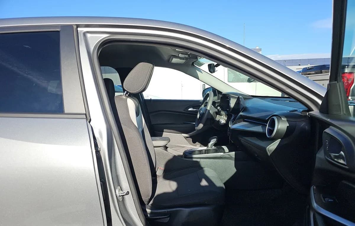 2026 CHEVROLET TRAX LS 5