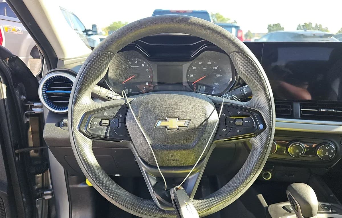 2026 CHEVROLET TRAX LS 7