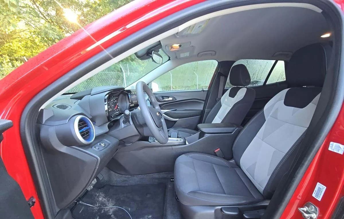 2026 CHEVROLET TRAX LS 4