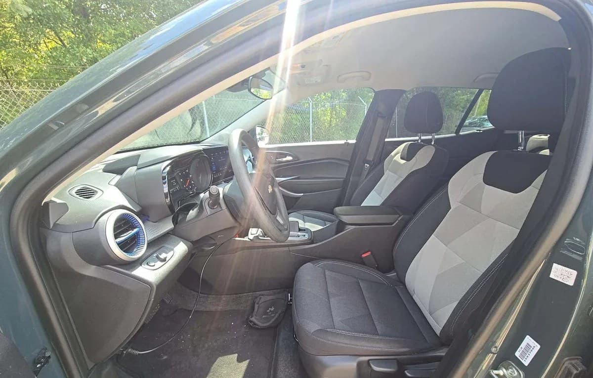 2026 CHEVROLET TRAX LS 4