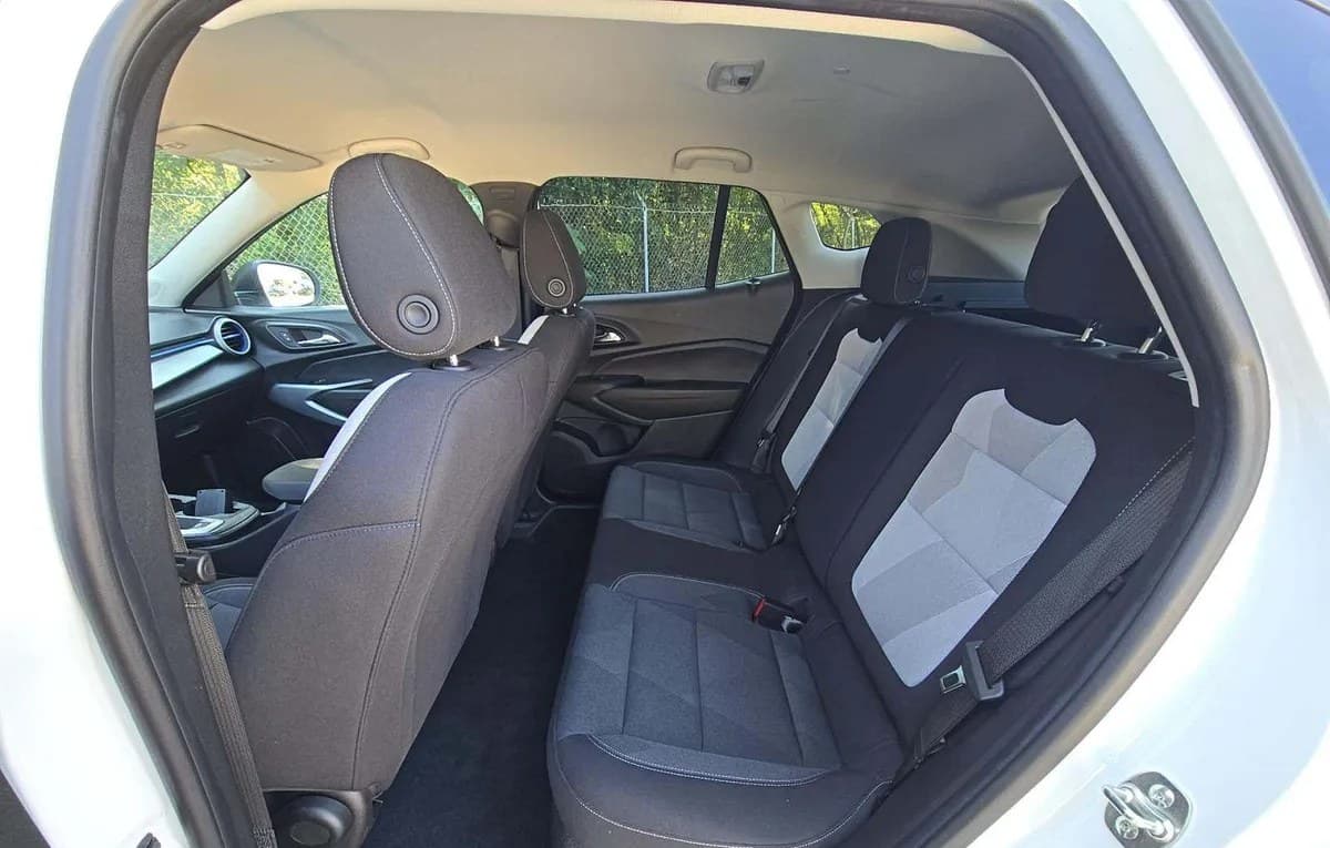 2026 CHEVROLET TRAX LS 7