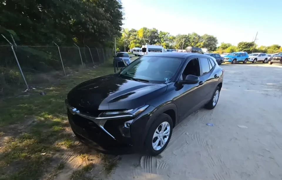 2026 CHEVROLET TRAX LS 2