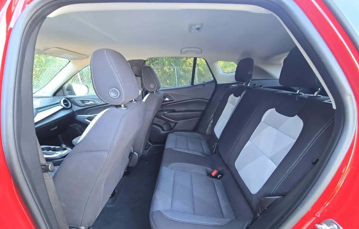 2026 CHEVROLET TRAX LS 7