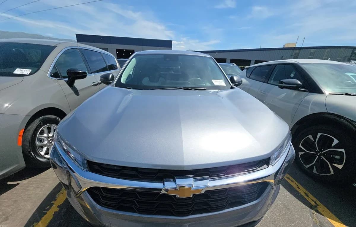 2026 CHEVROLET TRAX LS 3