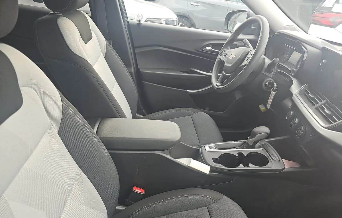 2026 CHEVROLET TRAX LS 5