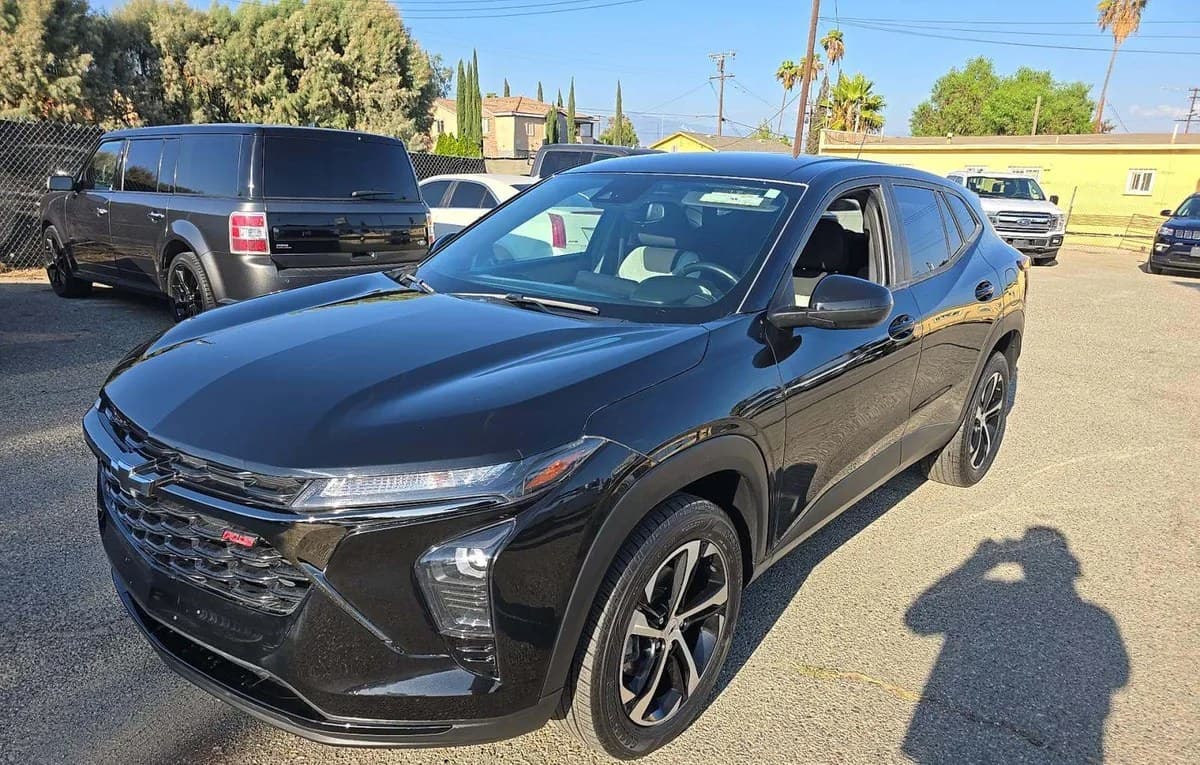 2024 CHEVROLET TRAX 1RS 2