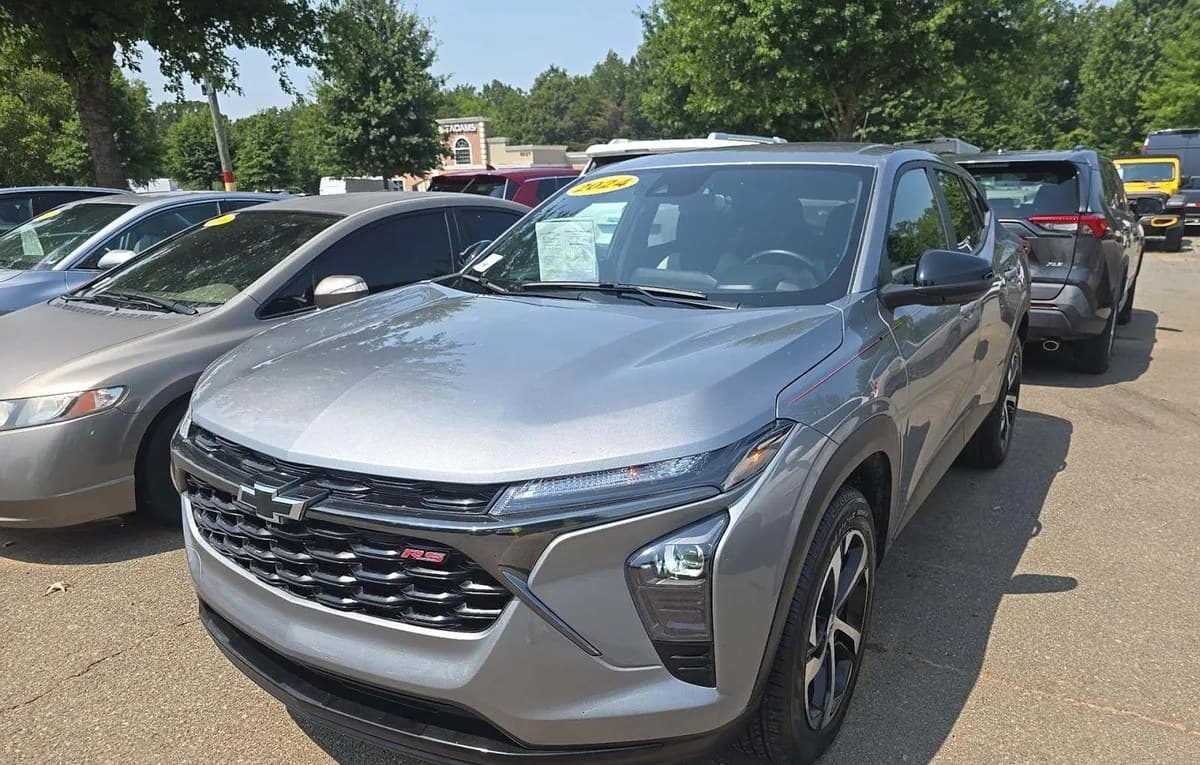 2024 CHEVROLET TRAX 1RS 2