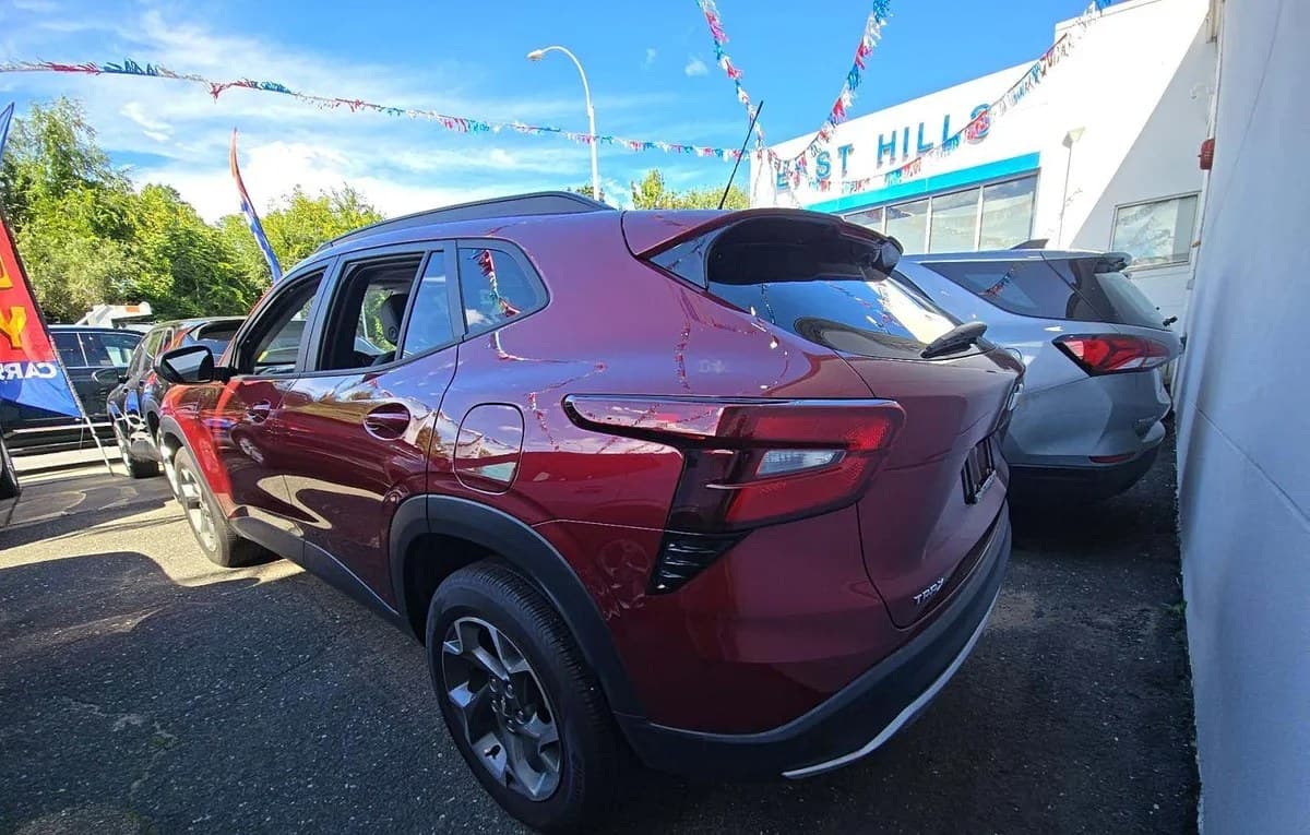 2024 CHEVROLET TRAX LT 3