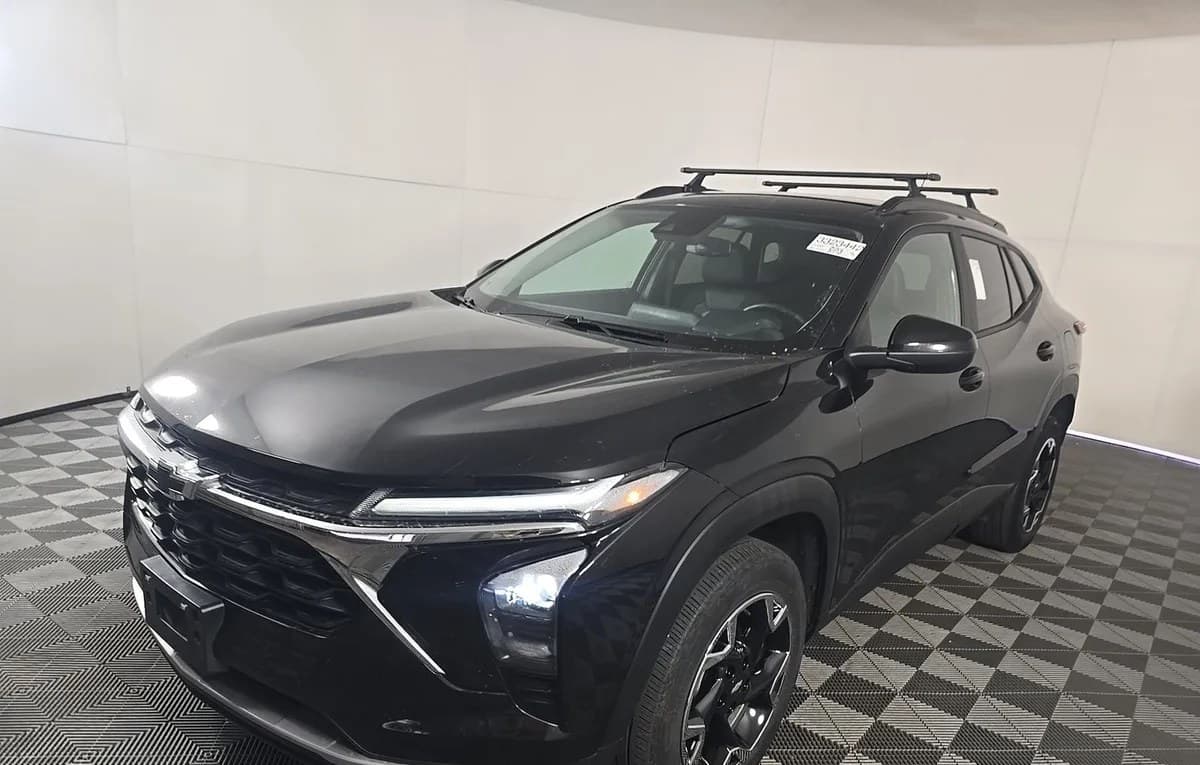 2024 CHEVROLET TRAX LT 2