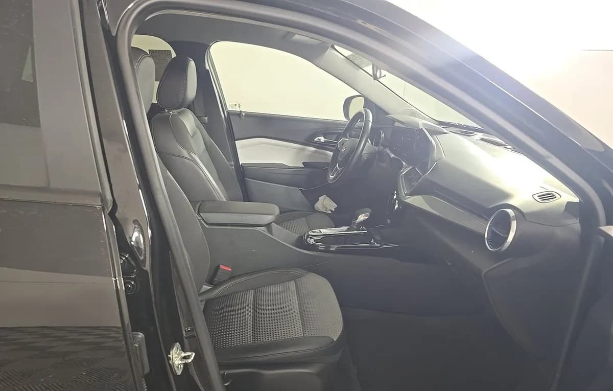 2024 CHEVROLET TRAX LT 5