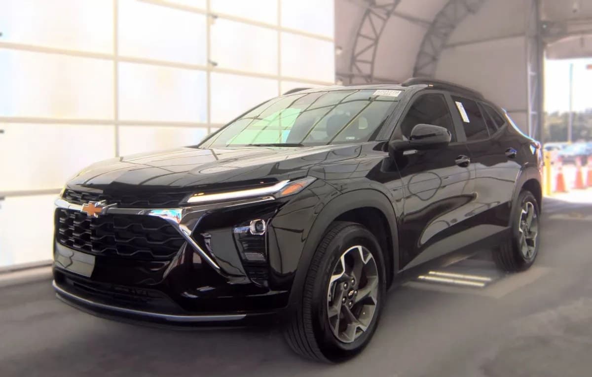 2024 CHEVROLET TRAX LT 2