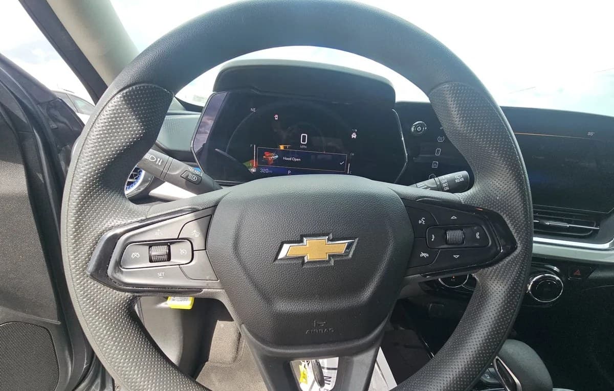 2024 CHEVROLET TRAX LT 7