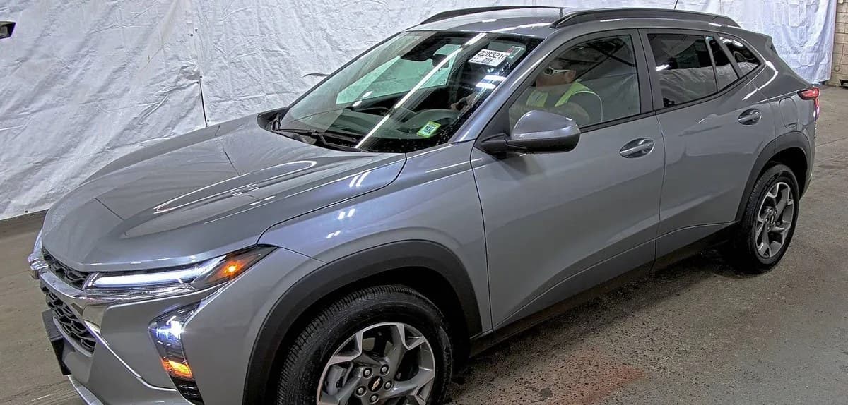2024 CHEVROLET TRAX LT 2