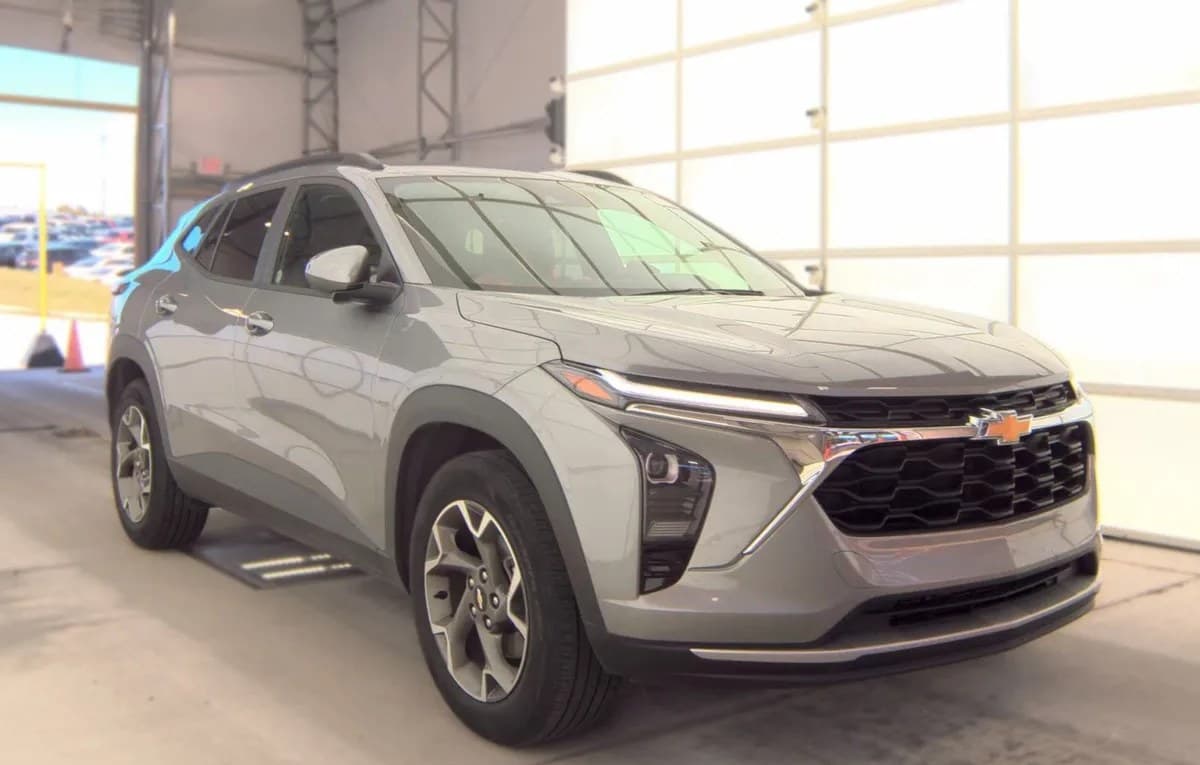 2025 CHEVROLET TRAX LT 4