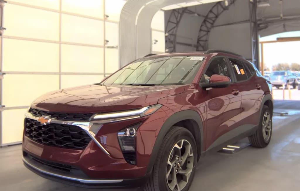 2025 CHEVROLET TRAX LT 1