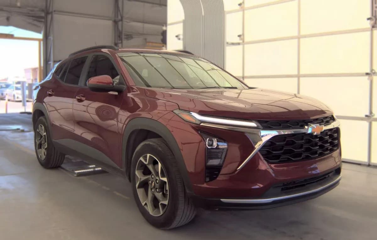 2025 CHEVROLET TRAX LT 4
