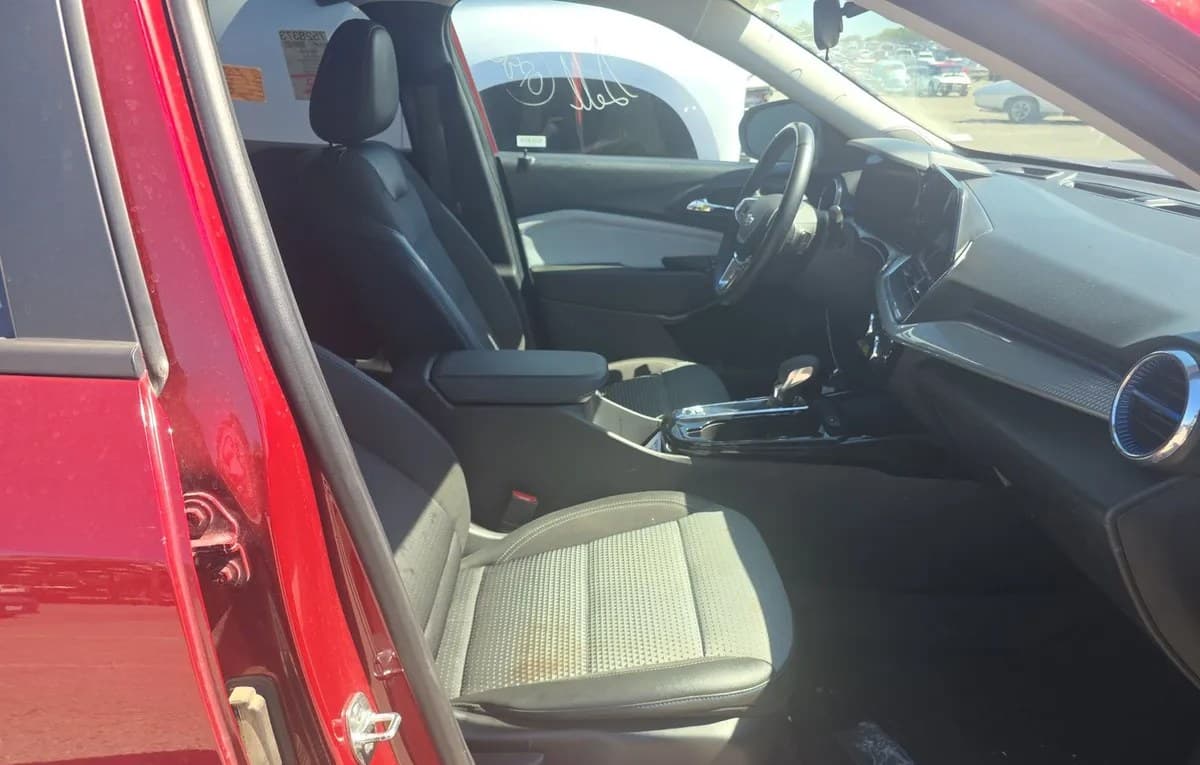2025 CHEVROLET TRAX LT 5