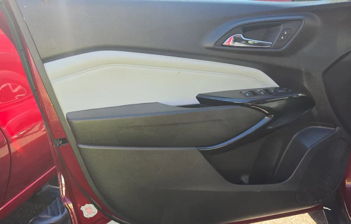 2025 CHEVROLET TRAX LT 6