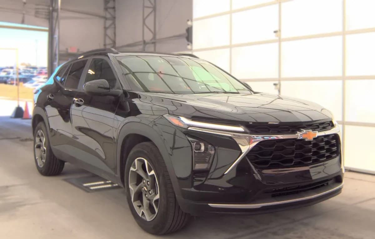 2025 CHEVROLET TRAX LT 4