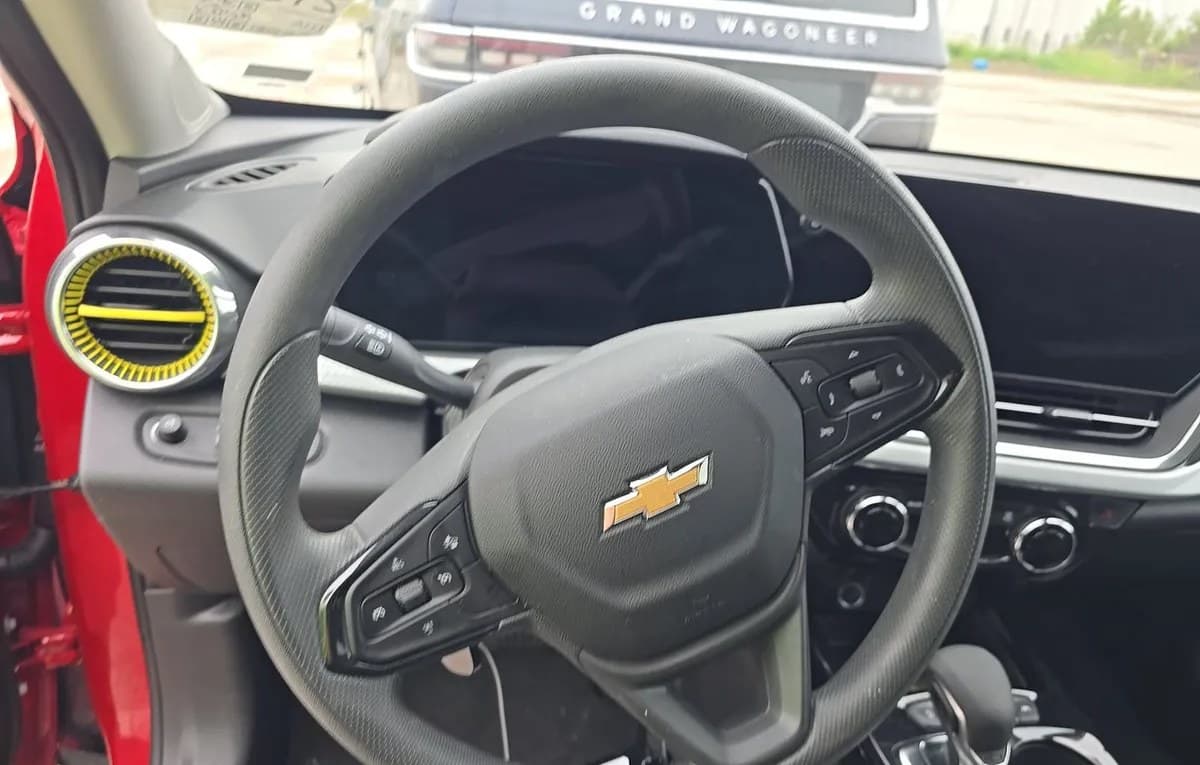 2026 CHEVROLET TRAX LT 7