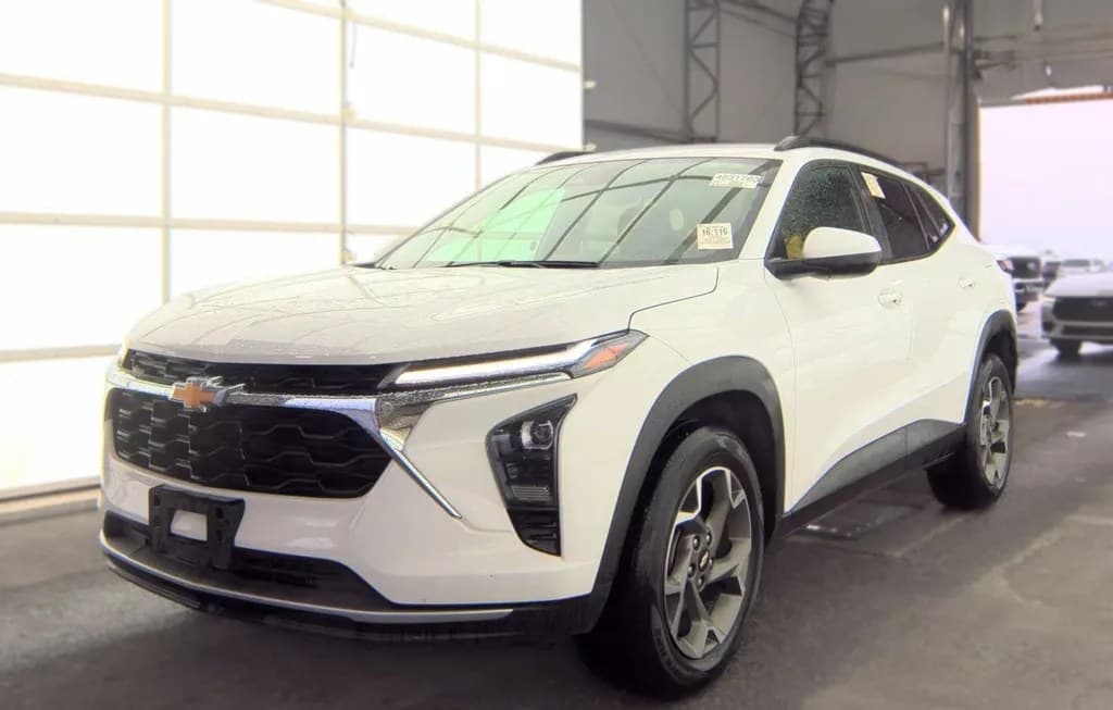 2025 CHEVROLET TRAX LT 1