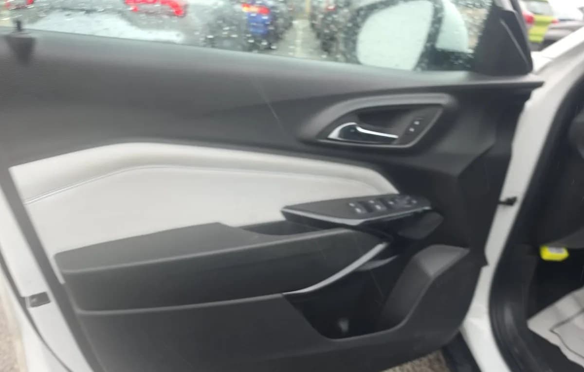 2025 CHEVROLET TRAX LT 6