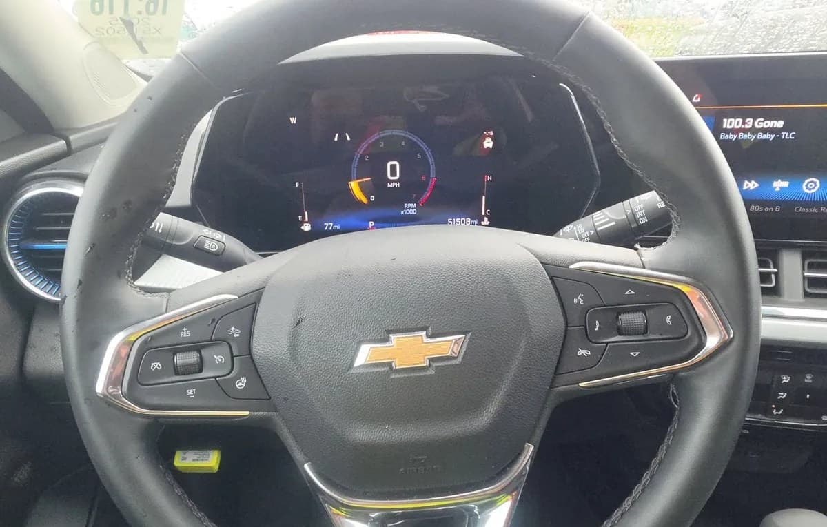 2025 CHEVROLET TRAX LT 7