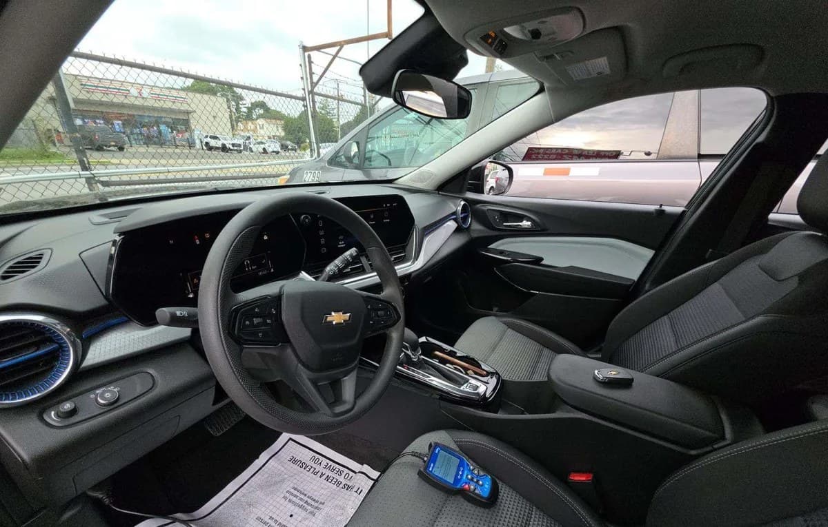 2026 CHEVROLET TRAX LT 7