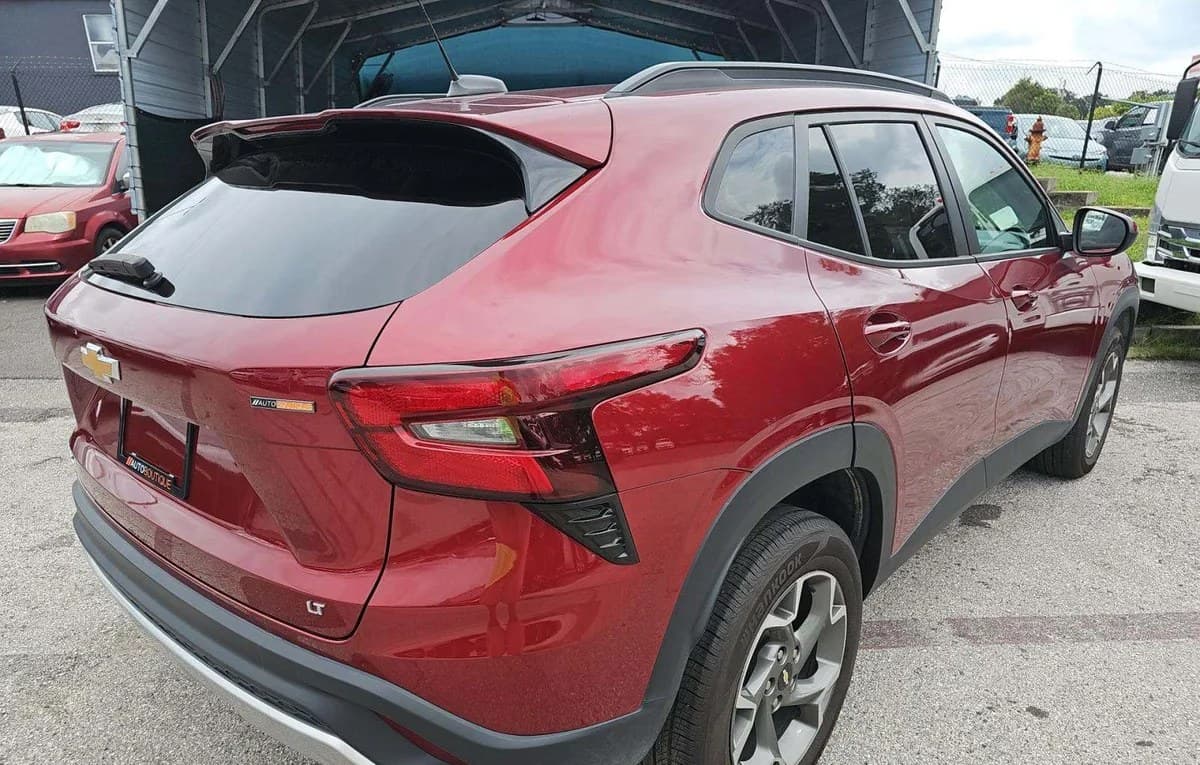 2025 CHEVROLET TRAX LT 4