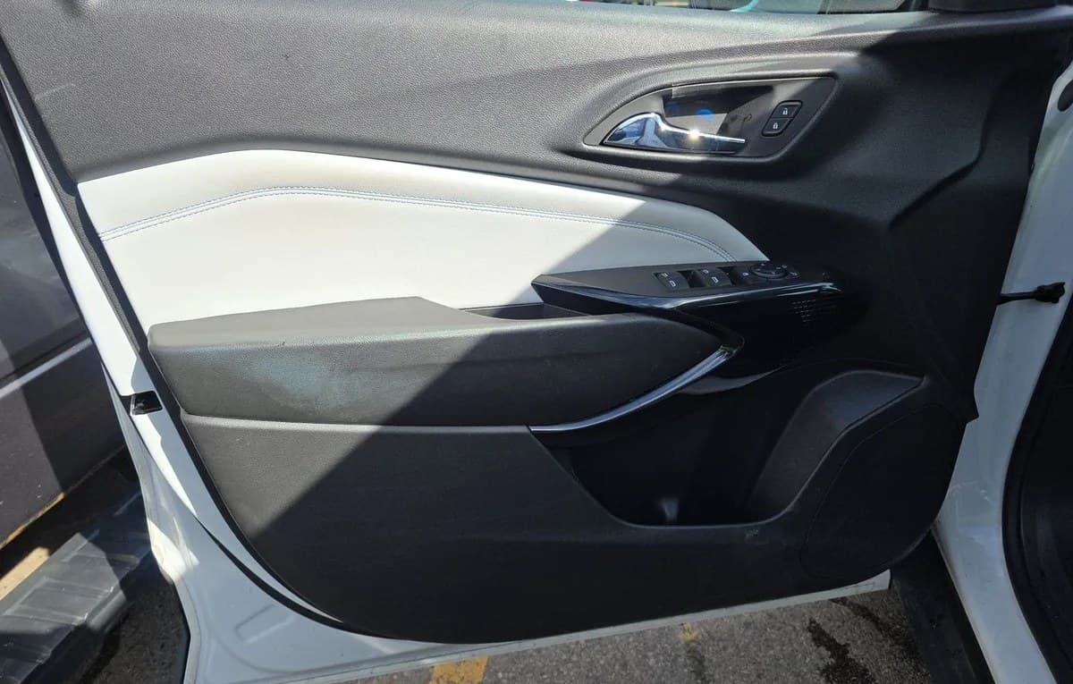 2025 CHEVROLET TRAX LT 6