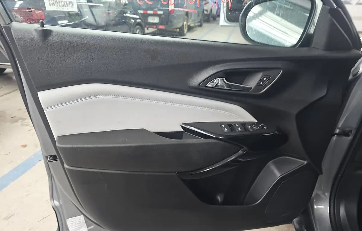 2025 CHEVROLET TRAX LT 6