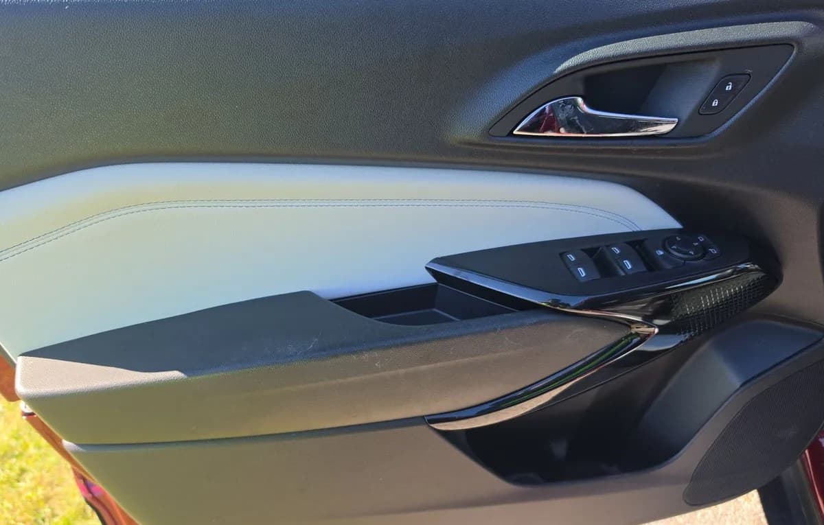 2025 CHEVROLET TRAX LT 6