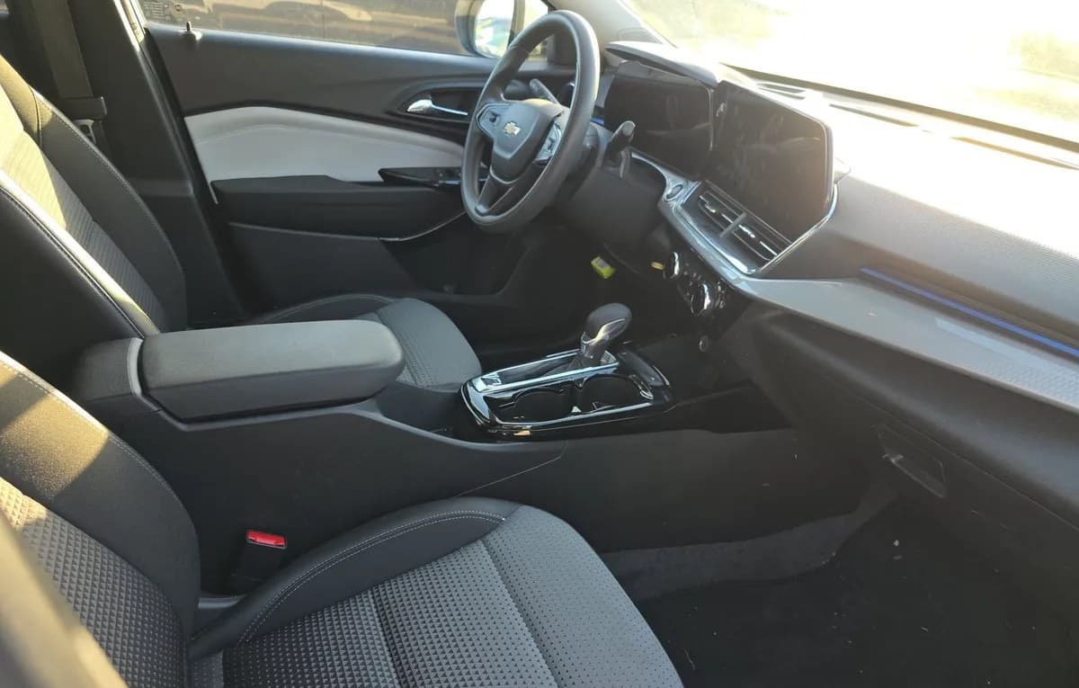 2025 CHEVROLET TRAX LT 5