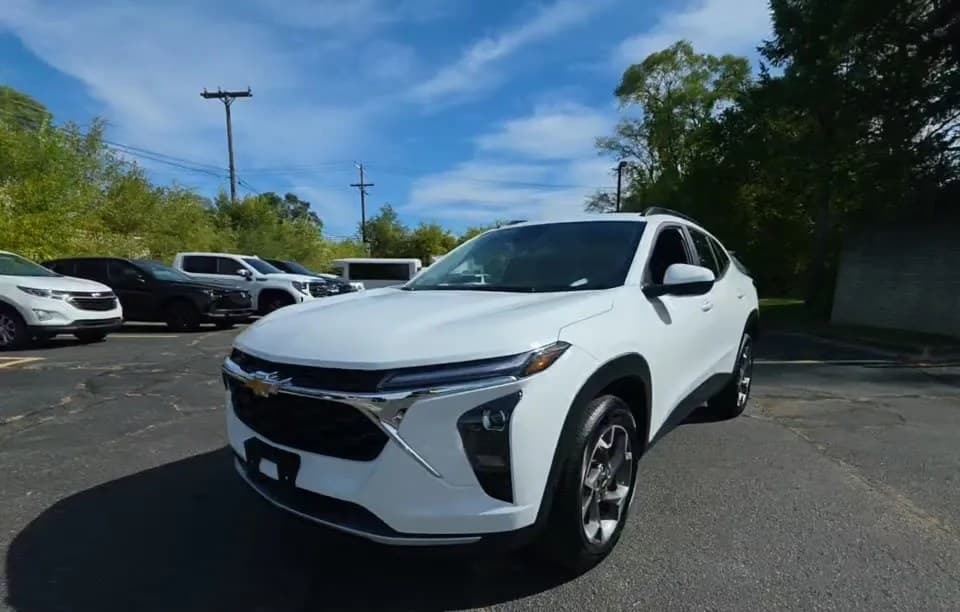 2026 CHEVROLET TRAX LT 2