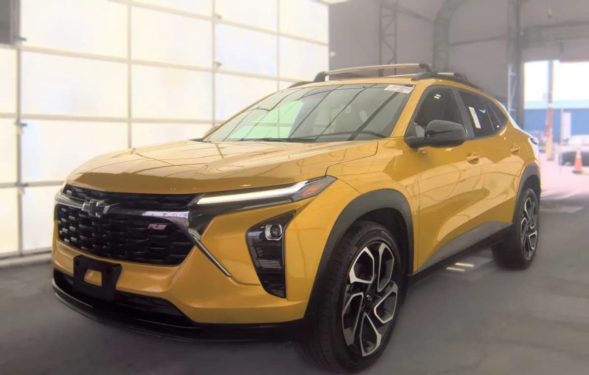 2025 CHEVROLET TRAX 2RS 2