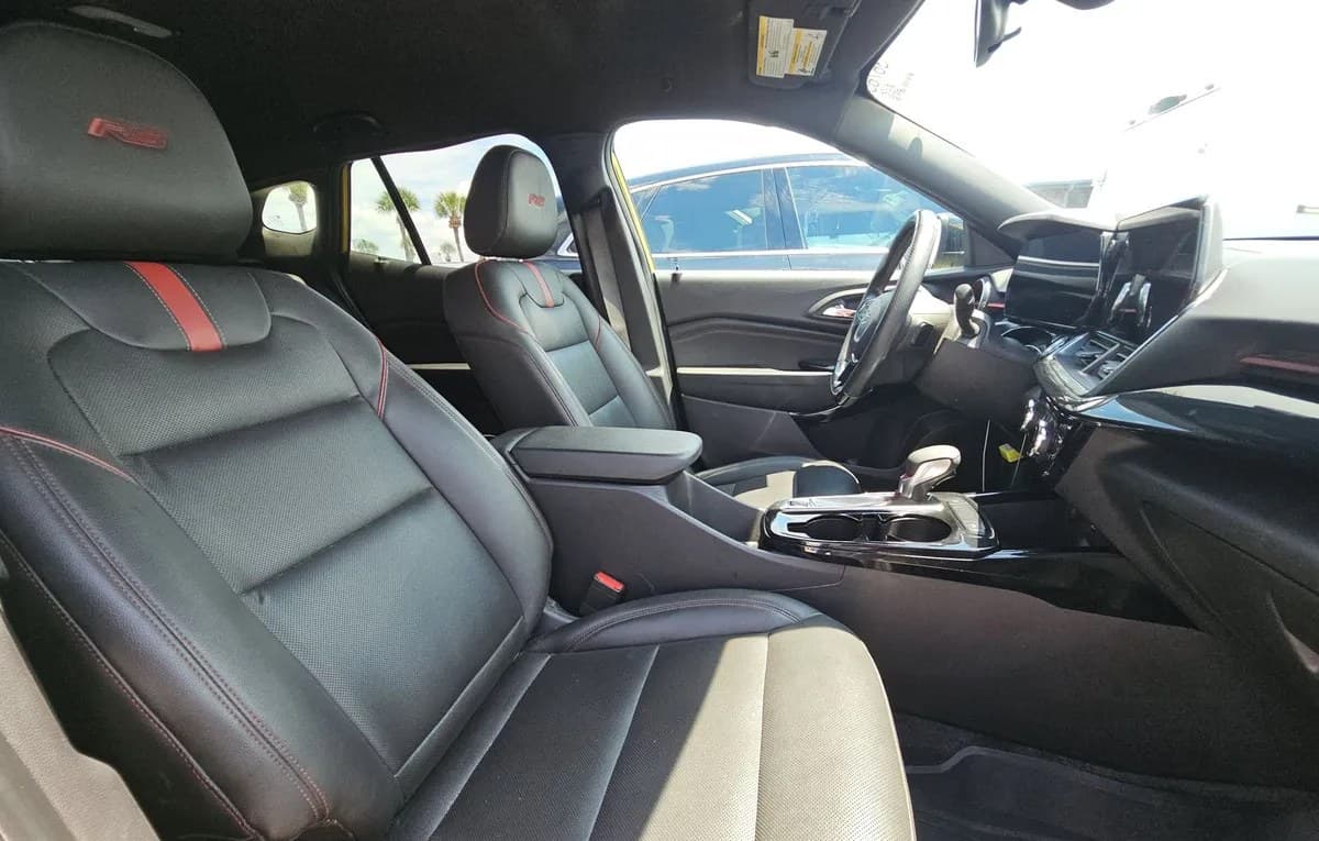 2025 CHEVROLET TRAX 2RS 5