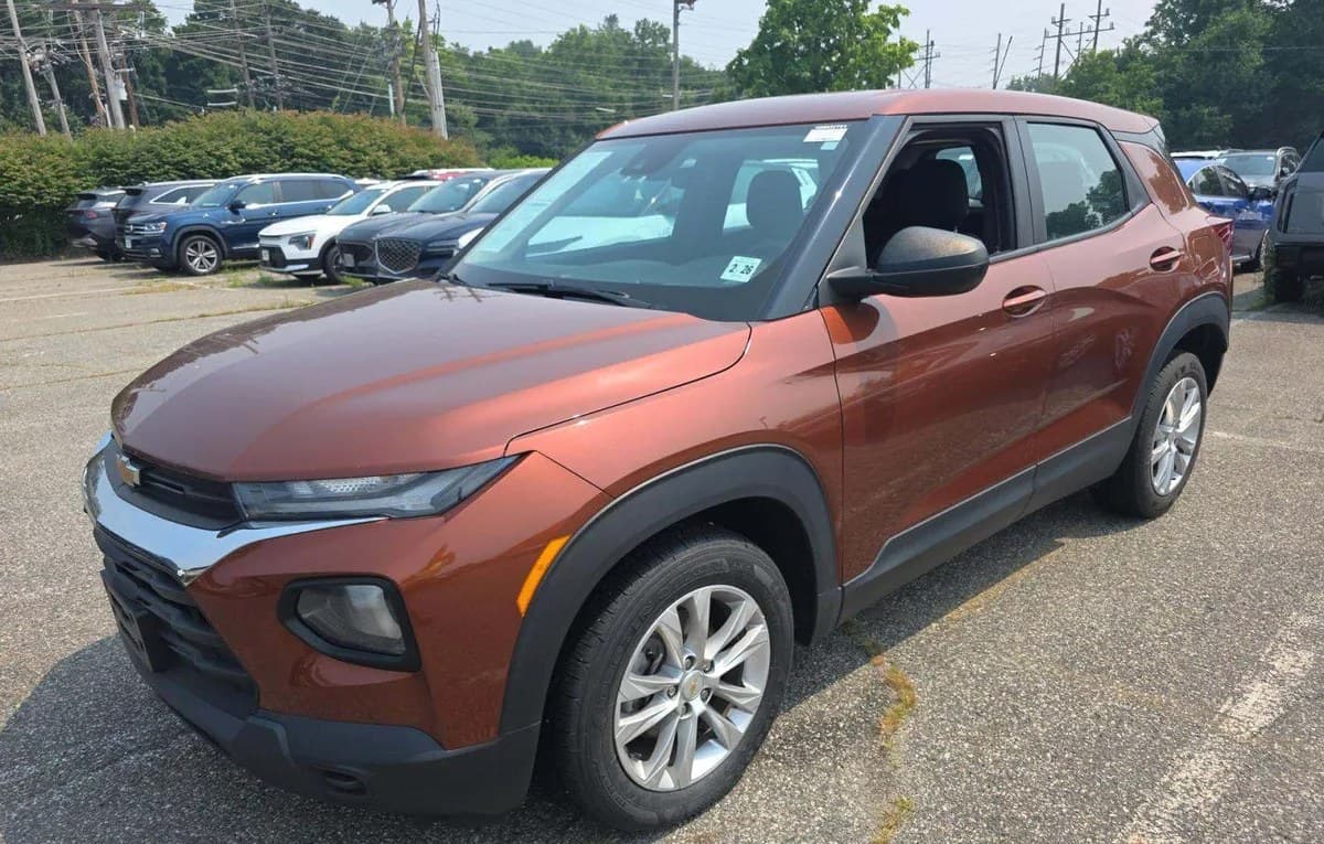 2021 CHEVROLET TRAILBLAZER LS 2