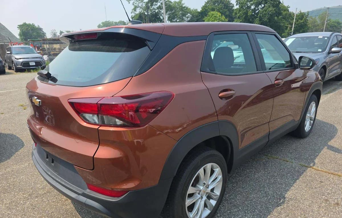 2021 CHEVROLET TRAILBLAZER LS 4