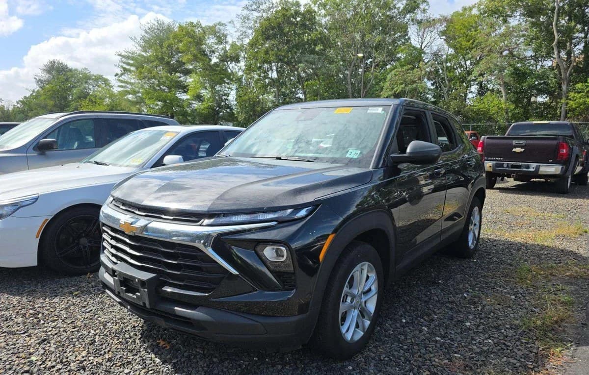2024 CHEVROLET TRAILBLAZER LS 2