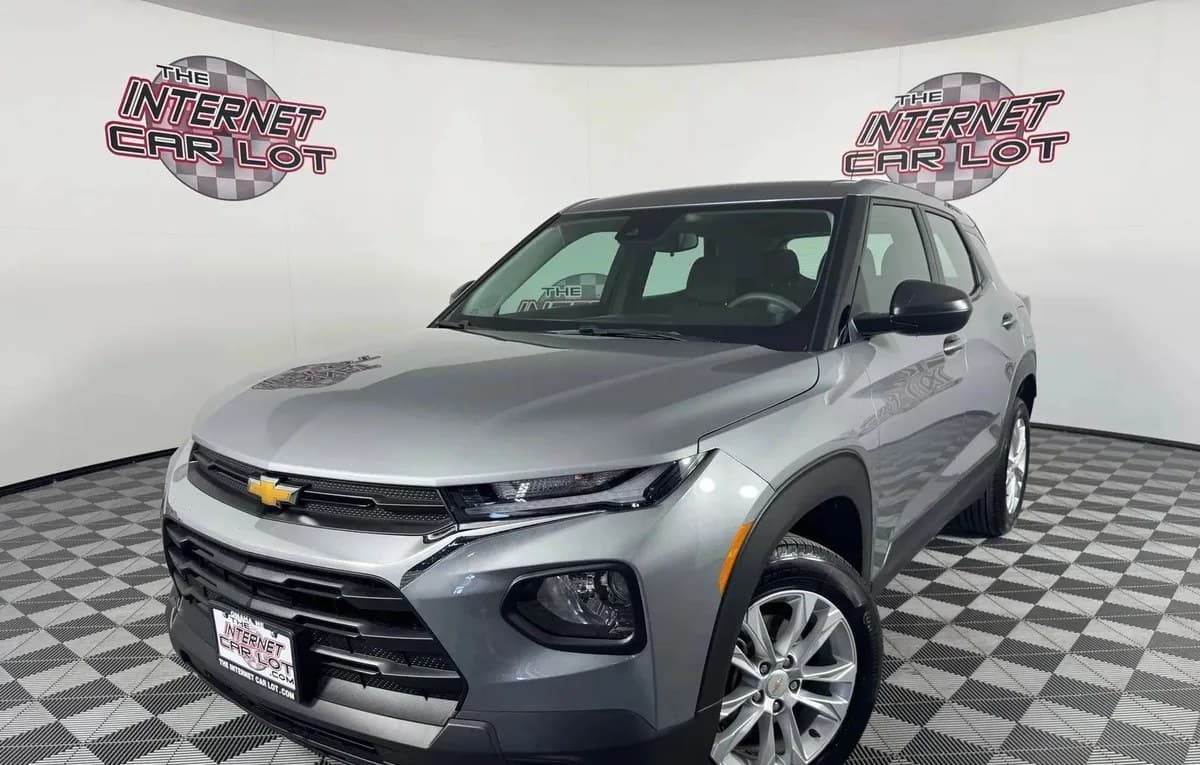 2023 CHEVROLET TRAILBLAZER LS 2