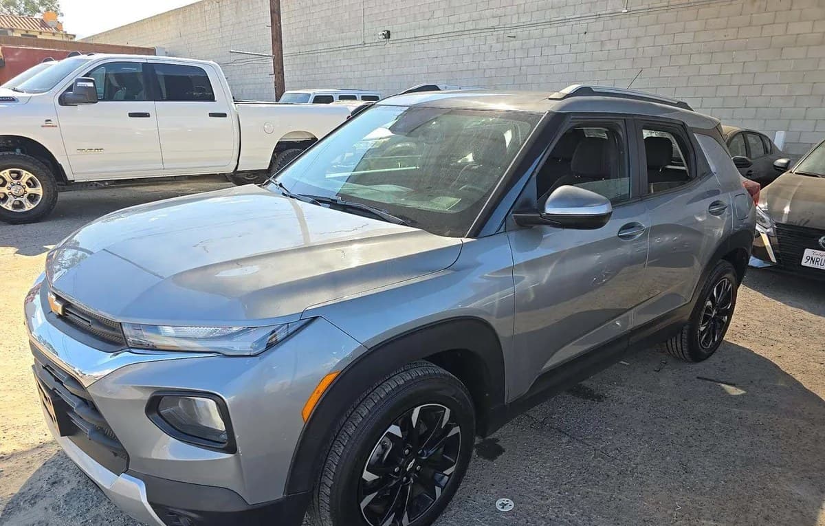2023 CHEVROLET TRAILBLAZER LT 2