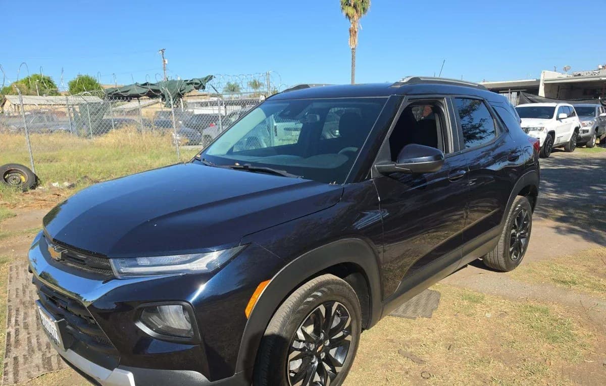 2021 CHEVROLET TRAILBLAZER LT 2