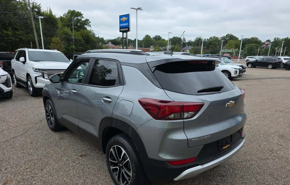 2025 CHEVROLET TRAILBLAZER LT 3