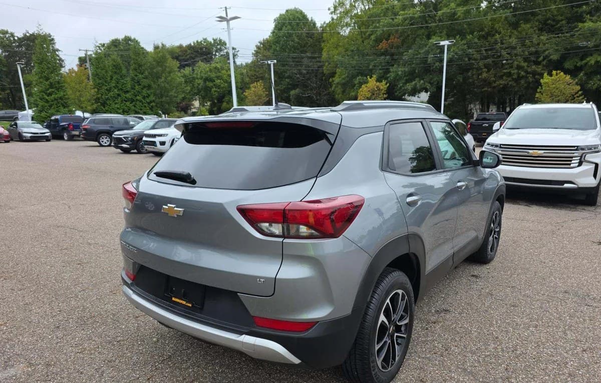 2025 CHEVROLET TRAILBLAZER LT 4