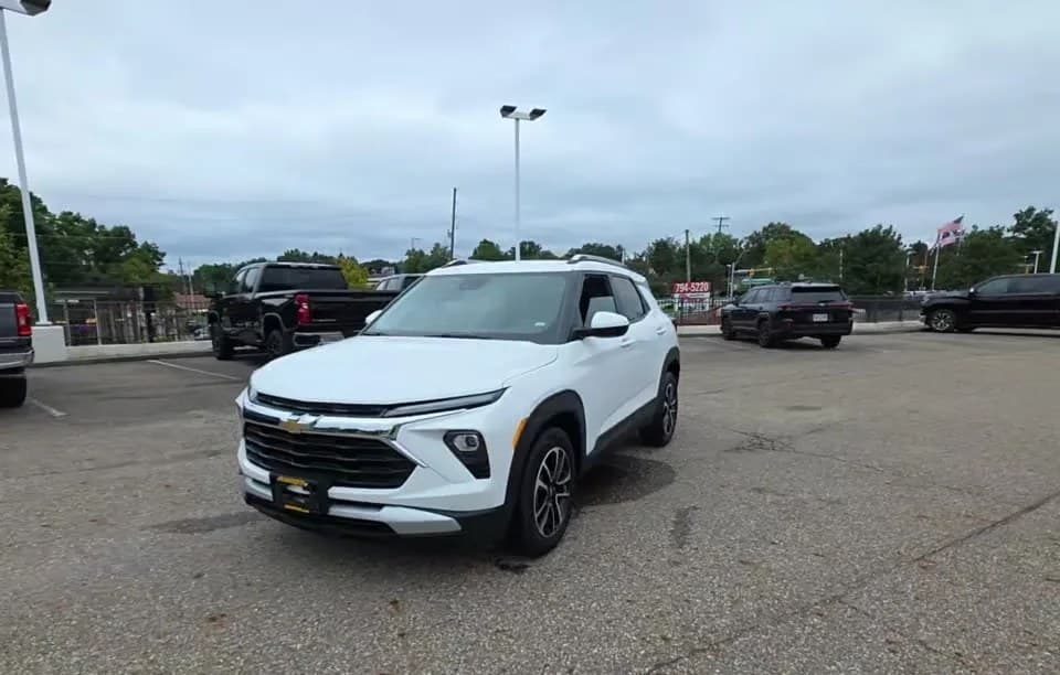 2025 CHEVROLET TRAILBLAZER LT 2