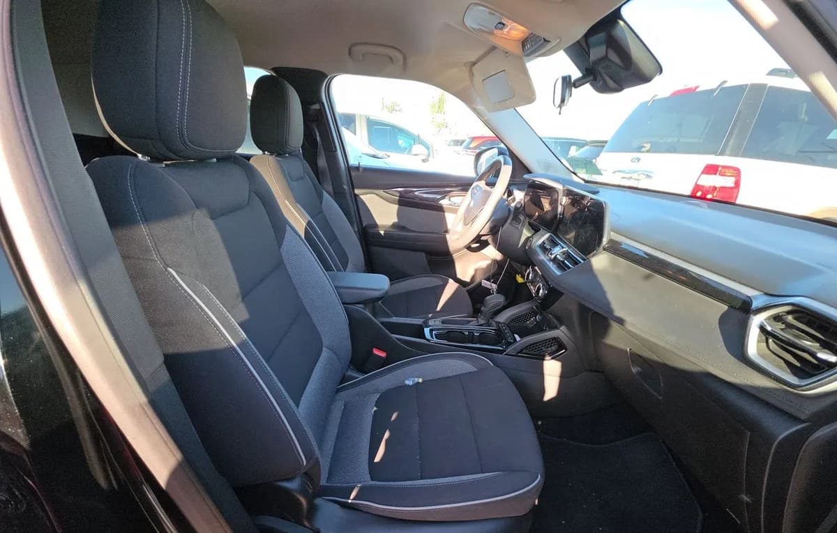 2025 CHEVROLET TRAILBLAZER LT 5