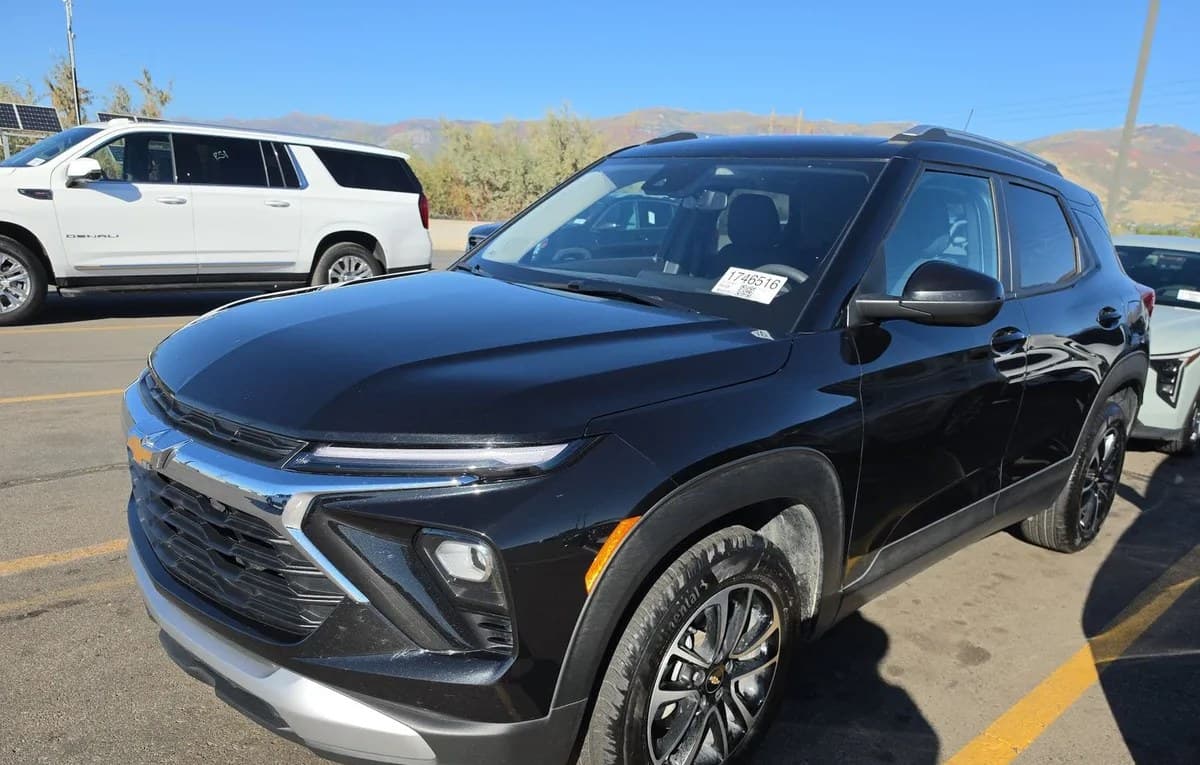2025 CHEVROLET TRAILBLAZER LT 2